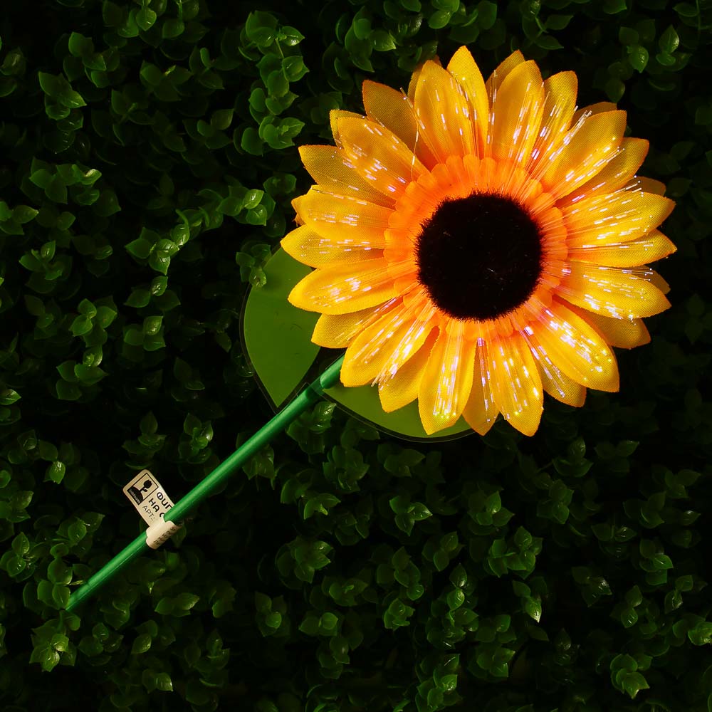 INBLOOM Фигурка на стержне Подсолнух, 1LED, 1 реж., 14х30х3см, PS, PMMA, PVC, PP, 3xLR44, арт.№ 153-180