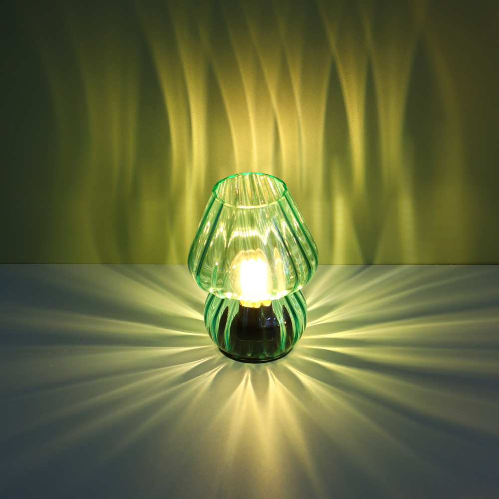 Светильник LED в виде вазы, 11,5x11,5x15 см, стекло, 2xААА, арт.07-44, арт.№ 695-008
