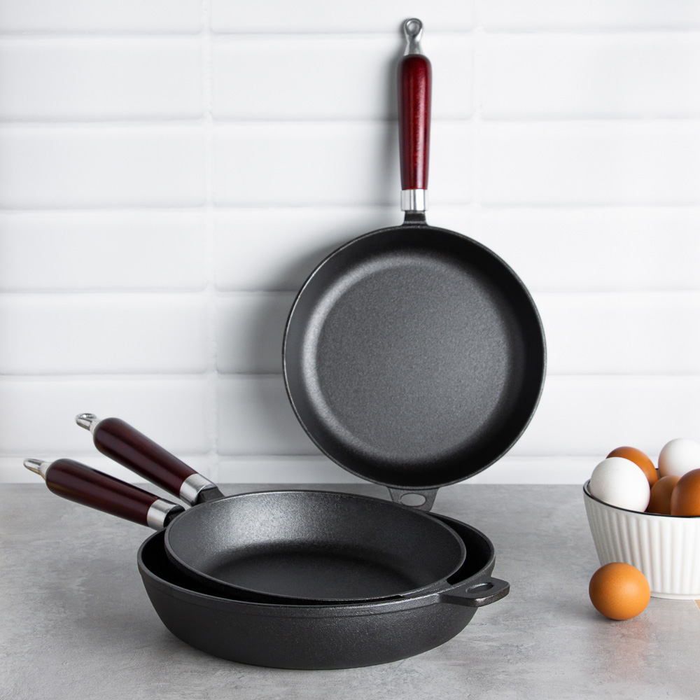 VETTA Сковорода чугун, d22х5см, деревянная ручка, индукция, арт.№ 808-005