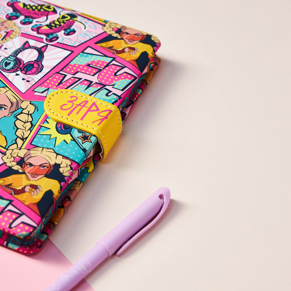 BY Русские Супергерои Зап.книжка 17,8х13см, 112л., тв.обл.с пор., ПУ "софт тач", магнит, "Заря фэшн", арт.№ 557-086