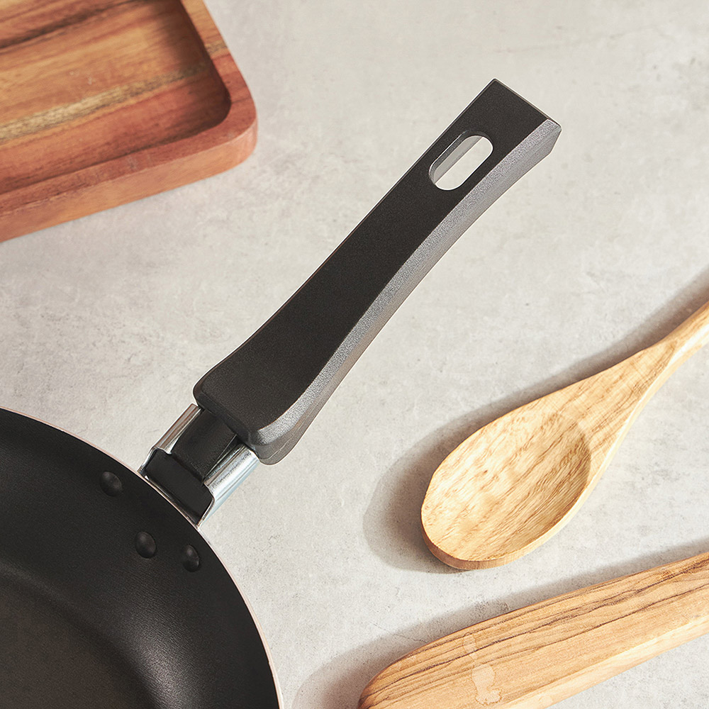 Сковорода с антипригарным покрытием d24см, арт.№ 846-308