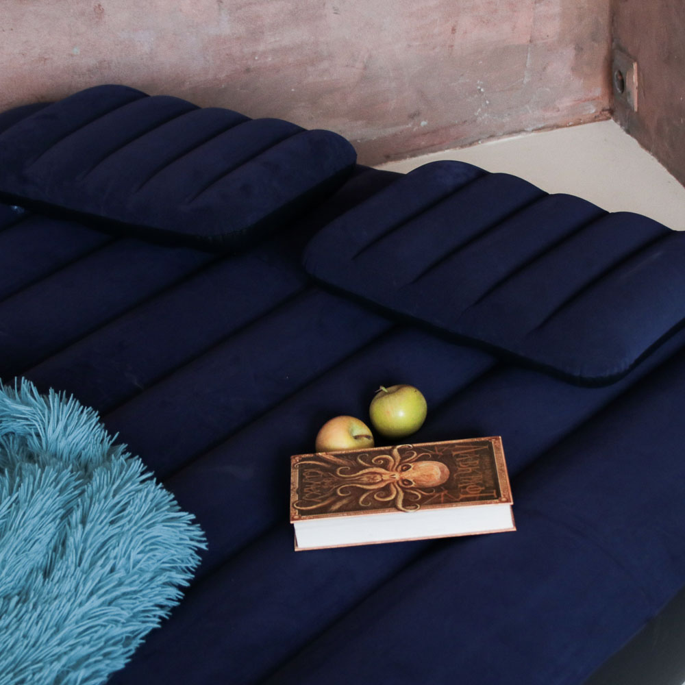 INTEX Матрас надувной CLASSIC DOWNY, в комплекте 2 подушки и насос, 203x152x25см, до 272кг, 64765, арт.№ 108-046