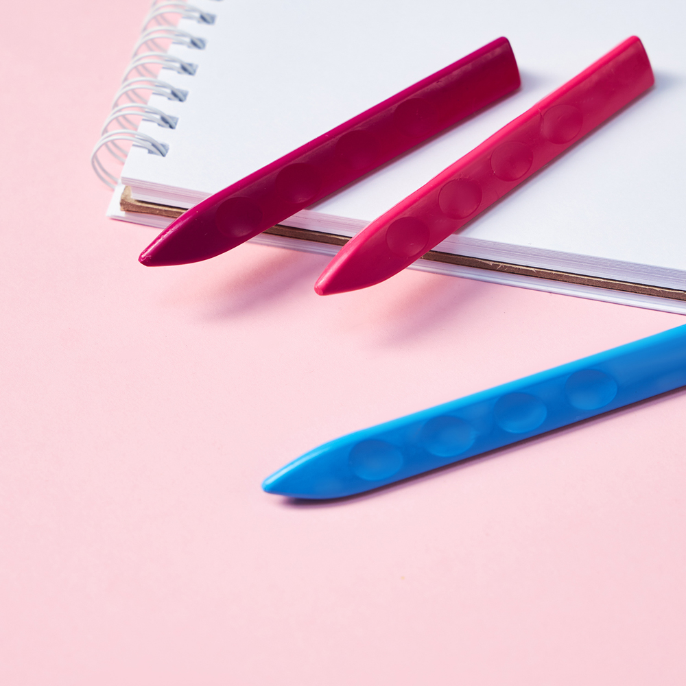 BY Русские Супергерои Мелки восковые пласт., 24 цвета, эрг.3-гранная форма, 10см, "Василиса", арт.№ 801-002