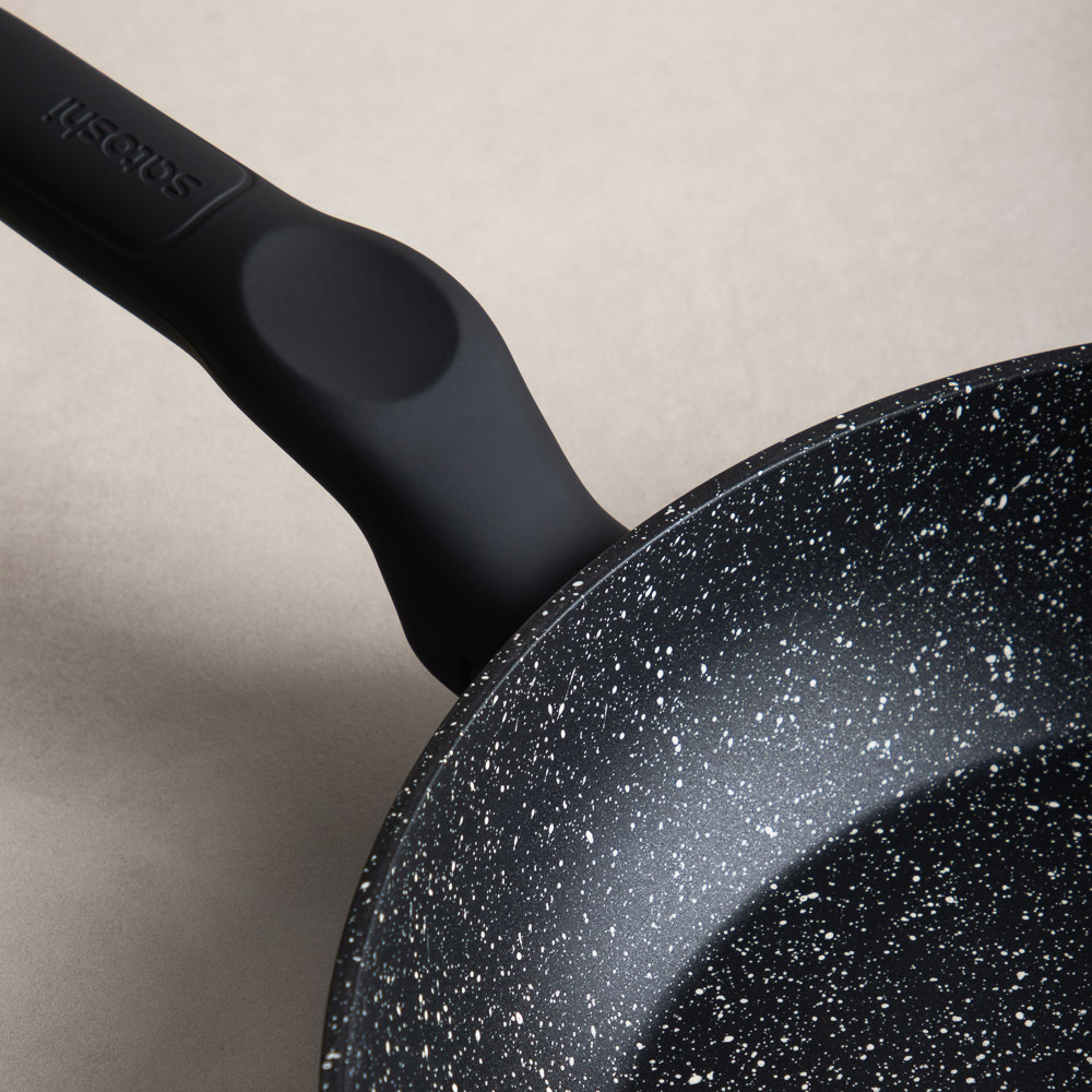 SATOSHI Стоун Сковорода литая с крышкой d24см, антипригарное покрытие мрамор, индукция, арт.№ 846-675