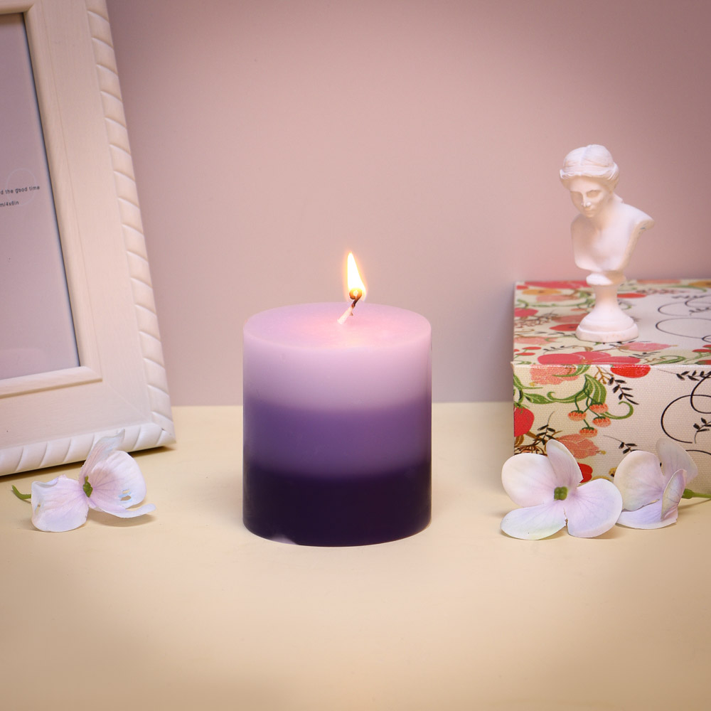 LADECOR Свеча ароматическая, парафин, градиент, 7x7,5 см, аромат лаванда, арт.№ 508-840