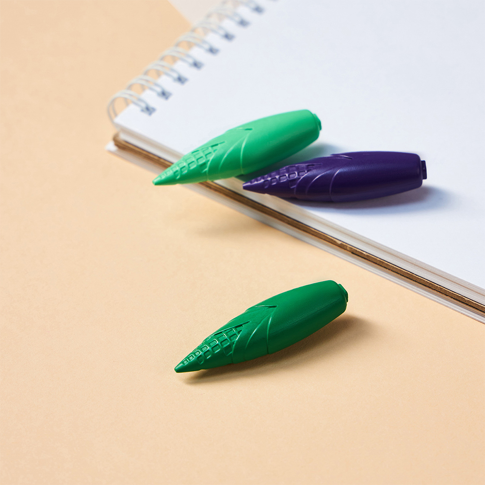 BY Русские Супергерои Мелки восковые пластиковые, 24 цвета, в форме кукурузы, 5,2 см, "Джуниор", арт.№ 801-034