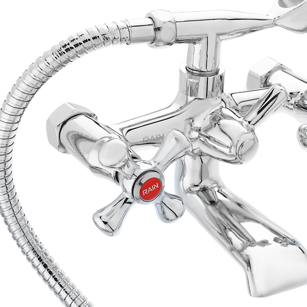 RAIN Смеситель для ванны Алия, короткий излив, керам. кран-буксы 1/2, душ. набор, латунь, хром, арт.№ 561-277