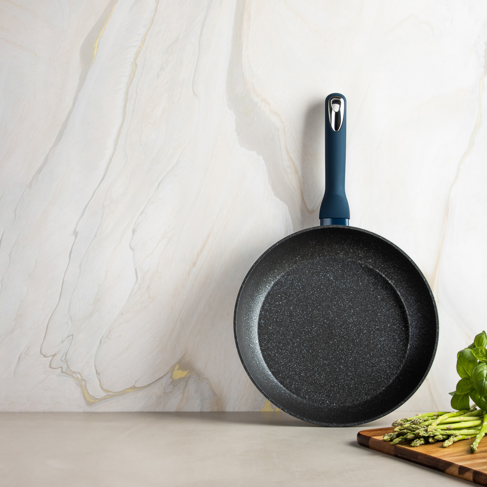 SATOSHI Ривьера Сковорода литая d28см, антипригарное покрытие мрамор, индукция, арт.№ 846-726