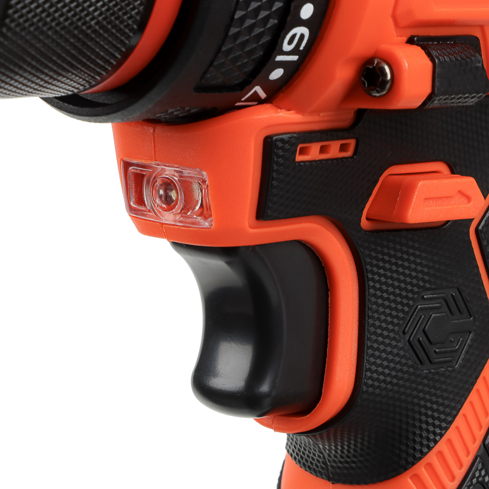 Дрель-Шуруповерт, тм ЕРМАК, аккумуляторная бесщеточная, в кейсе, 2 АКБ, 18в/2А, короткий корпус, арт.№ 691-089