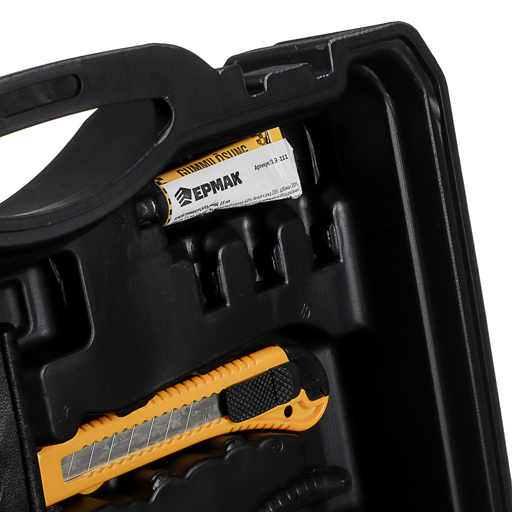 ЕРМАК Набор 12 предметов с 2-х поршневым компрессором 12В, 60л/мин, 180Вт, арт.№ 713-111