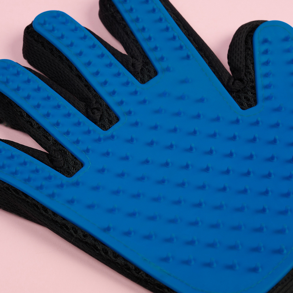 VETTA Перчатка-щетка для домашних животных, нейлон, ТПР, 23х16,5 см, арт.№ 273-147