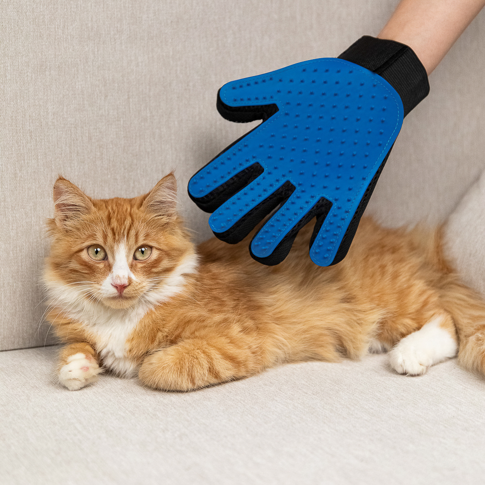 VETTA Перчатка-щетка для домашних животных, нейлон, ТПР, 23х16,5 см, арт.№ 273-147