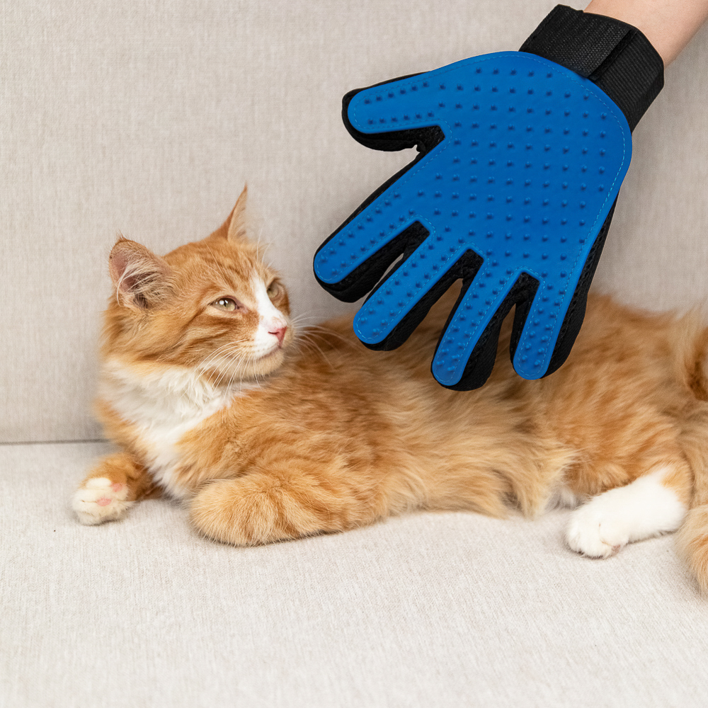 VETTA Перчатка-щетка для домашних животных, нейлон, ТПР, 23х16,5 см, арт.№ 273-147