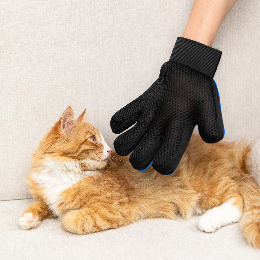 VETTA Перчатка-щетка для домашних животных, нейлон, ТПР, 23х16,5 см, арт.№ 273-147