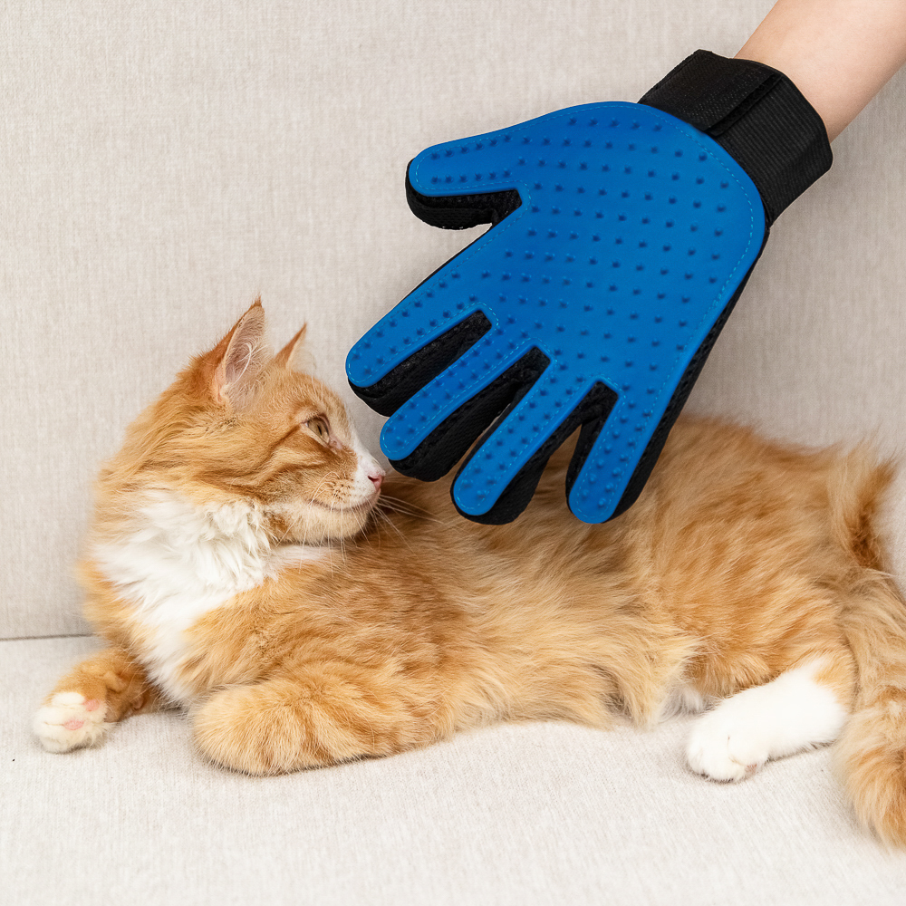 VETTA Перчатка-щетка для домашних животных, нейлон, ТПР, 23х16,5 см, арт.№ 273-147