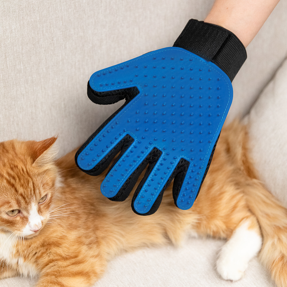 VETTA Перчатка-щетка для домашних животных, нейлон, ТПР, 23х16,5 см, арт.№ 273-147