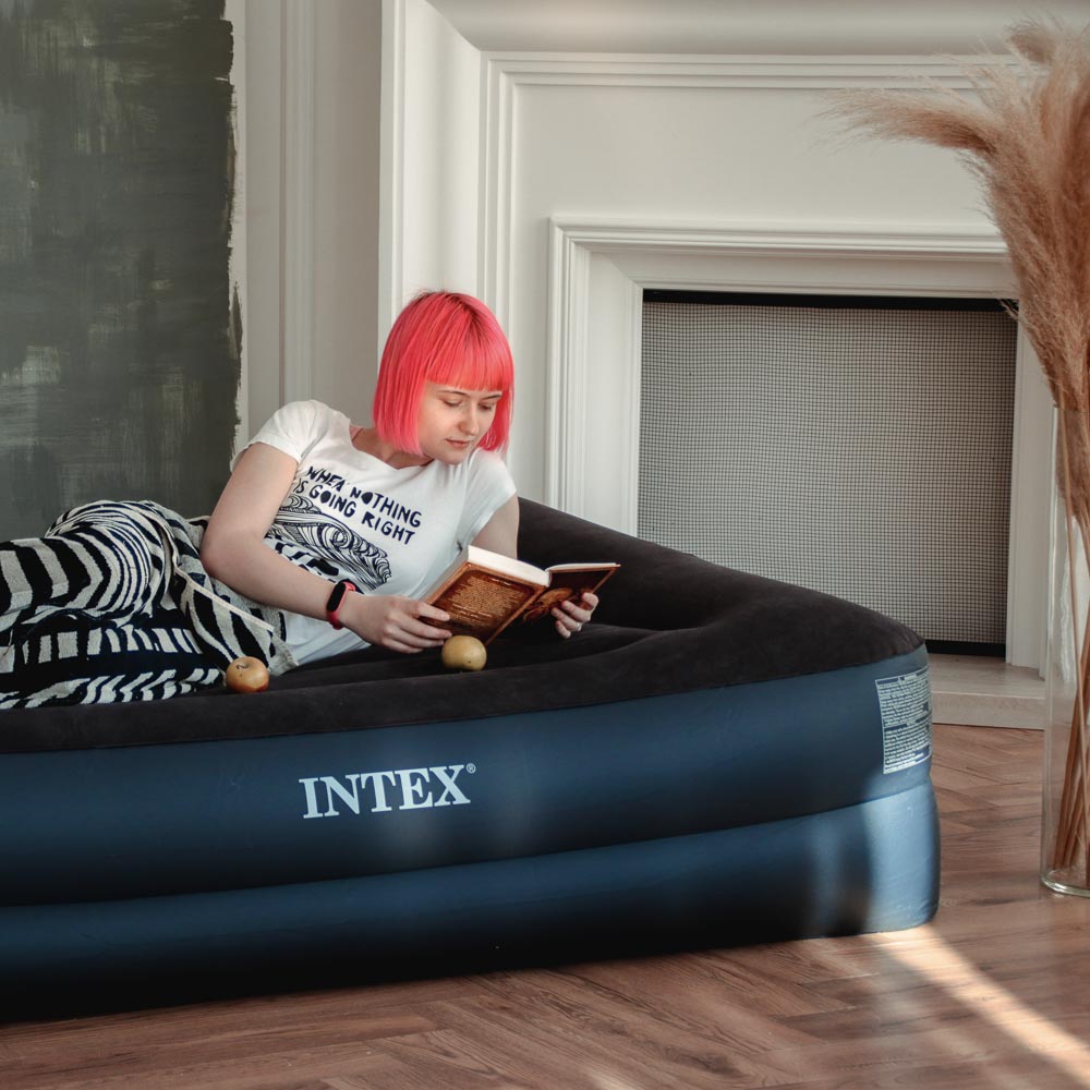 INTEX Матрас надувной PILLOW REST с подголовником, встр.электронасос, 203х152х42см, до 272кг, 64124, арт.№ 108-008