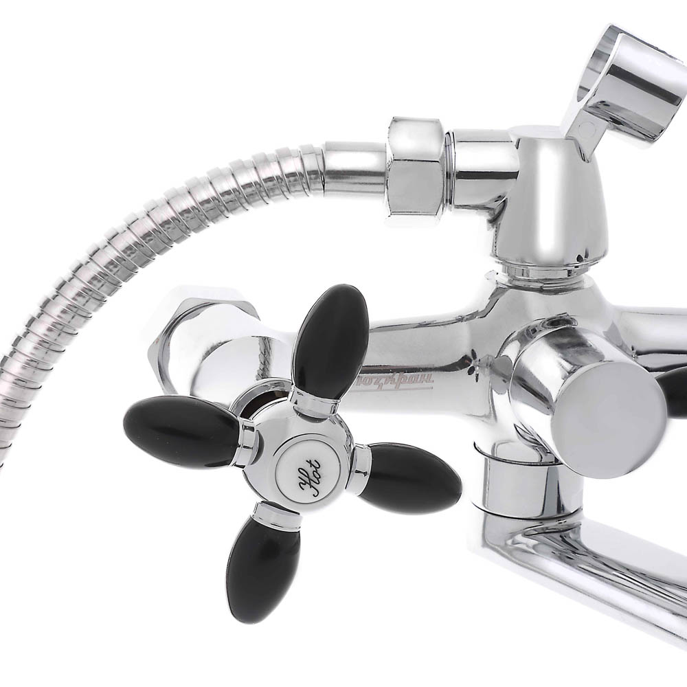 СоюзКран Смеситель для ванны с душем, прямой излив 30см, кер. кр-б. 1/2, цинк, хром/черный SK08-P243, арт.№ 567-170