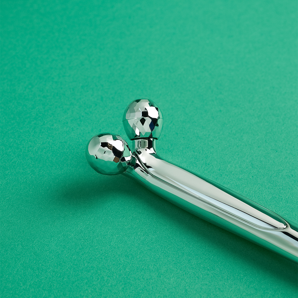 Массажер для лица и шеи тм ЮL, пластик, 14,5x4,5см, арт.№ 357-221