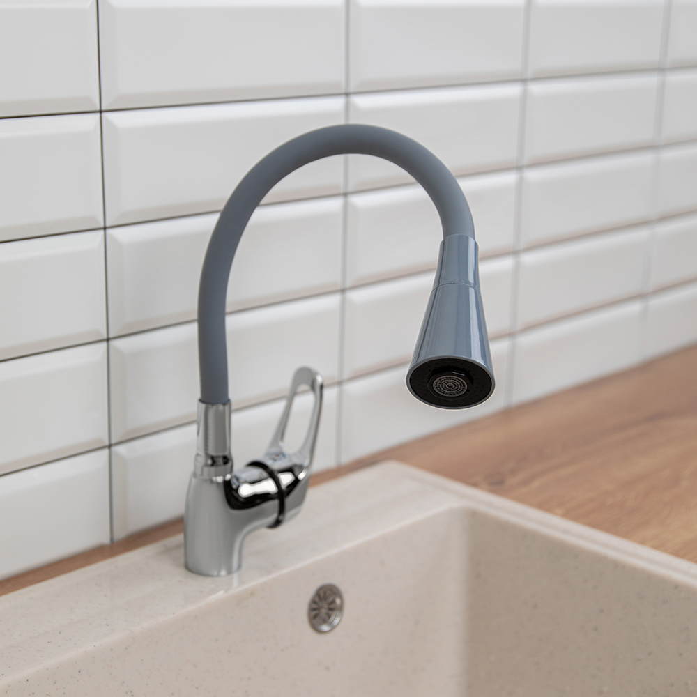 RAIN Смеситель для кухни Веста, гибкий излив, картридж 40мм, латунь, серый/хром, арт.№ 561-008