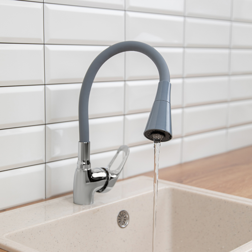 RAIN Смеситель для кухни Веста, гибкий излив, картридж 40мм, латунь, серый/хром, арт.№ 561-008