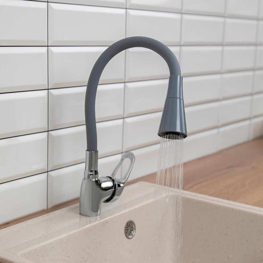 RAIN Смеситель для кухни Веста, гибкий излив, картридж 40мм, латунь, серый/хром, арт.№ 561-008