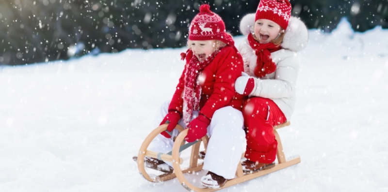 45 идей чем заняться с детьми на зимних каникулах в 2022 году