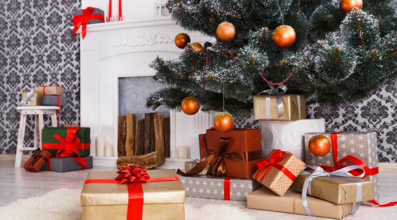 12 крутых новогодних подарков, которые не стыдно положить под елку