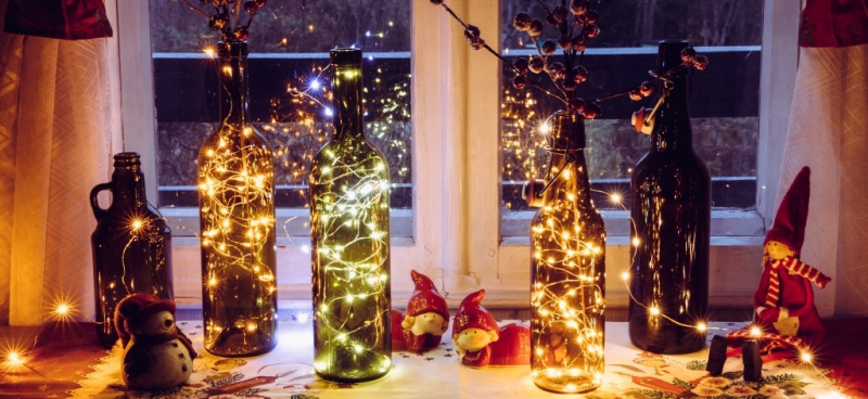 12 идей как украсить дом светодиодными гирляндами на Новый год